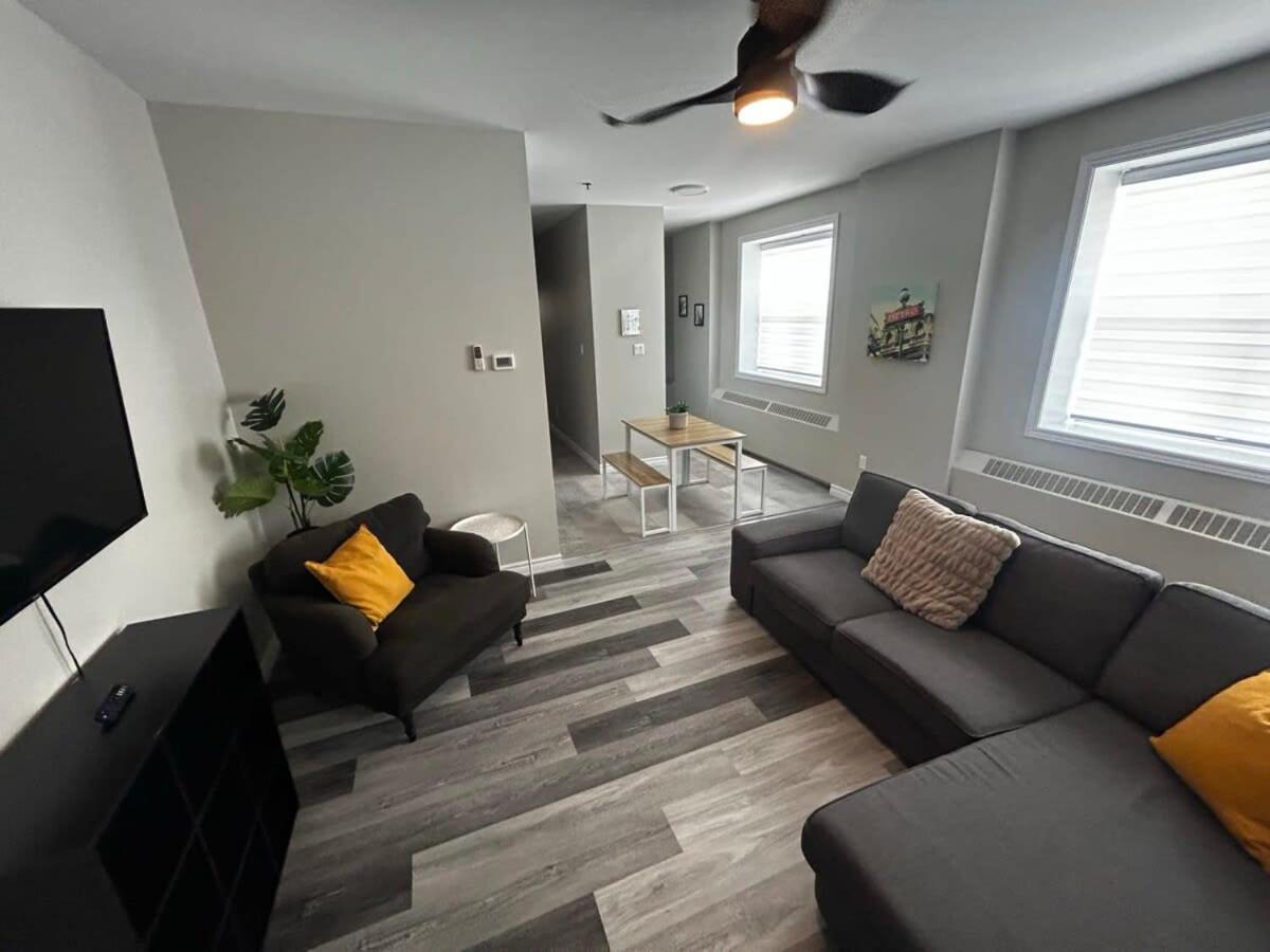 New Large Luxurious 2Br Condo In The Heart Of Uptown Coffee, Wifi セント・ジョン エクステリア 写真